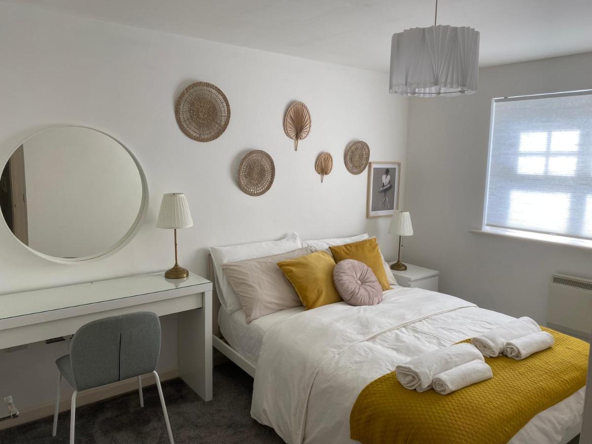 Marine Viewing 2 Bedrooms Flat Apartment