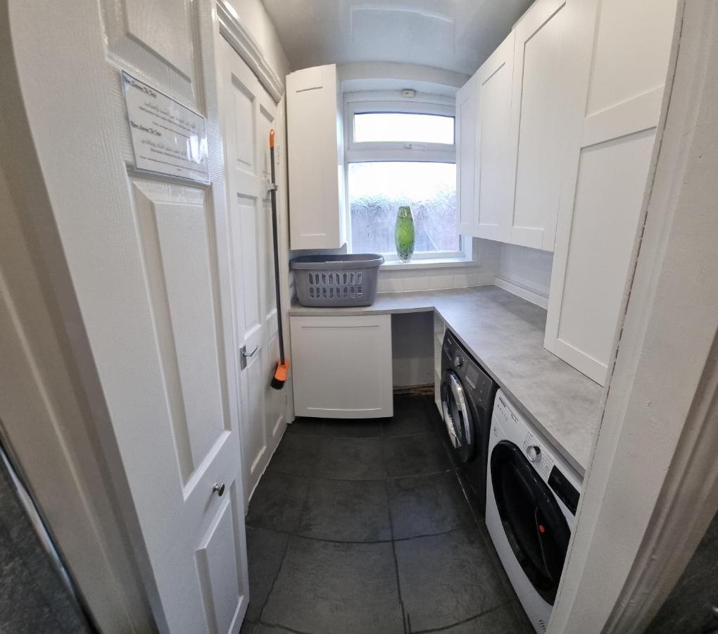 Lovely Close To Mcr Centre Inc Cinema Holiday home