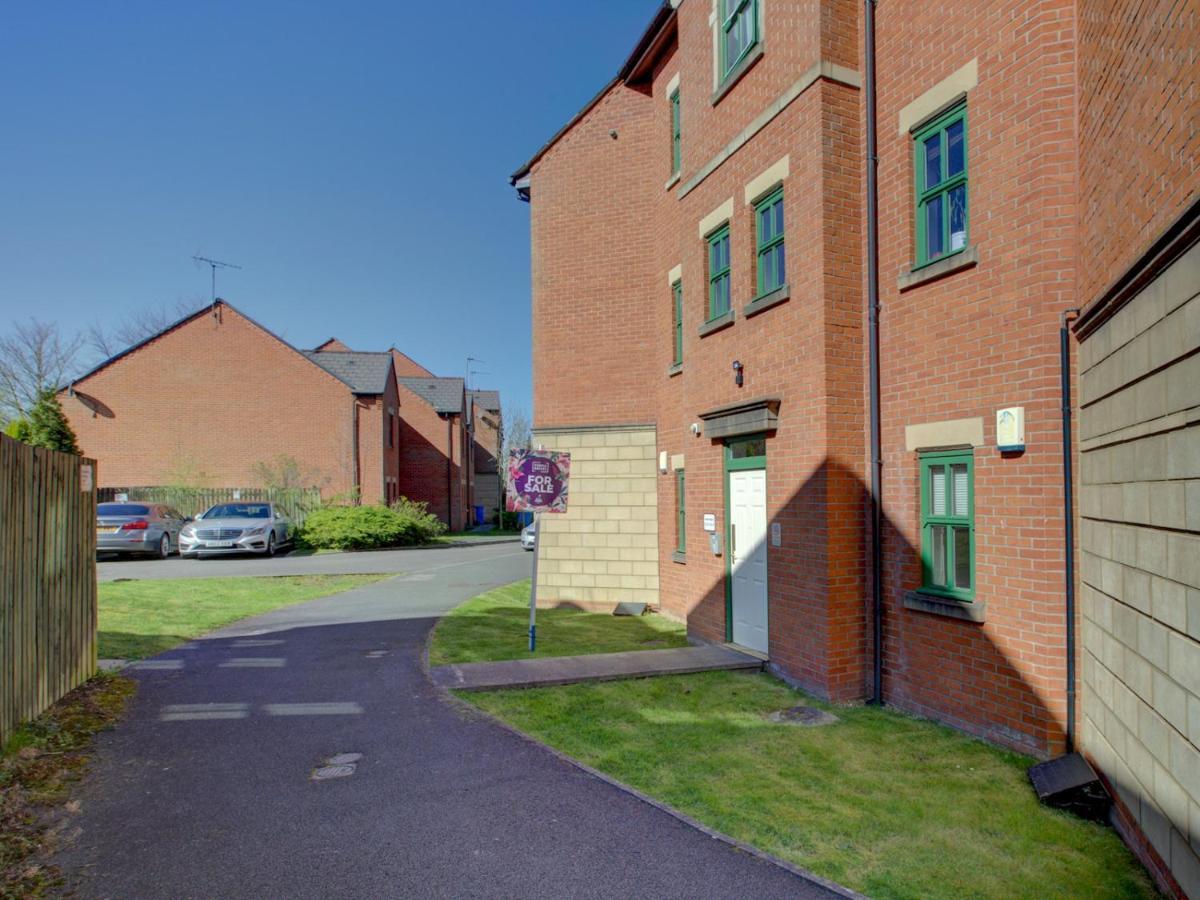 Pass The Keys Spacious For 2 Free Parking Apartment Manchester
