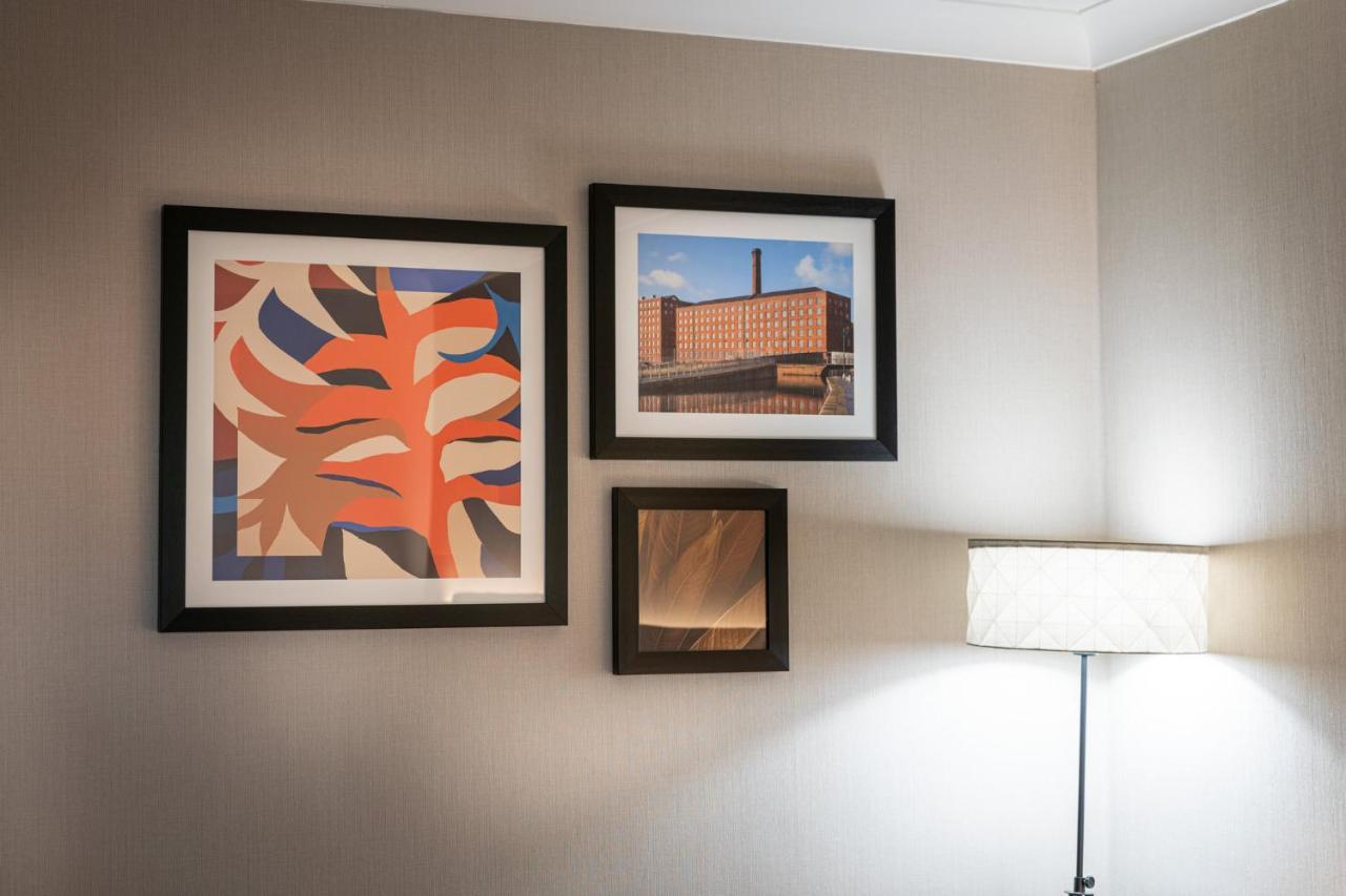 Hotel - - Oldham By Ihg