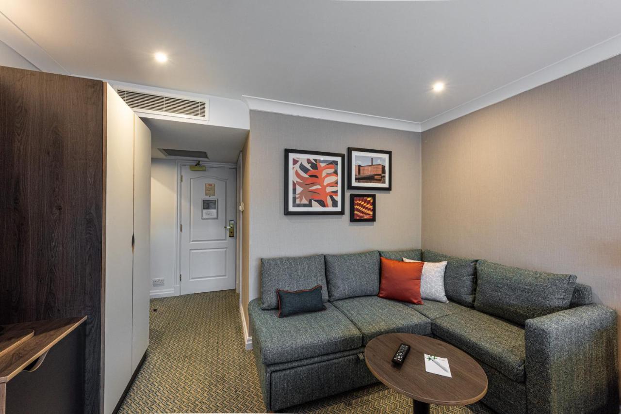 Hotel - - Oldham By Ihg Manchester