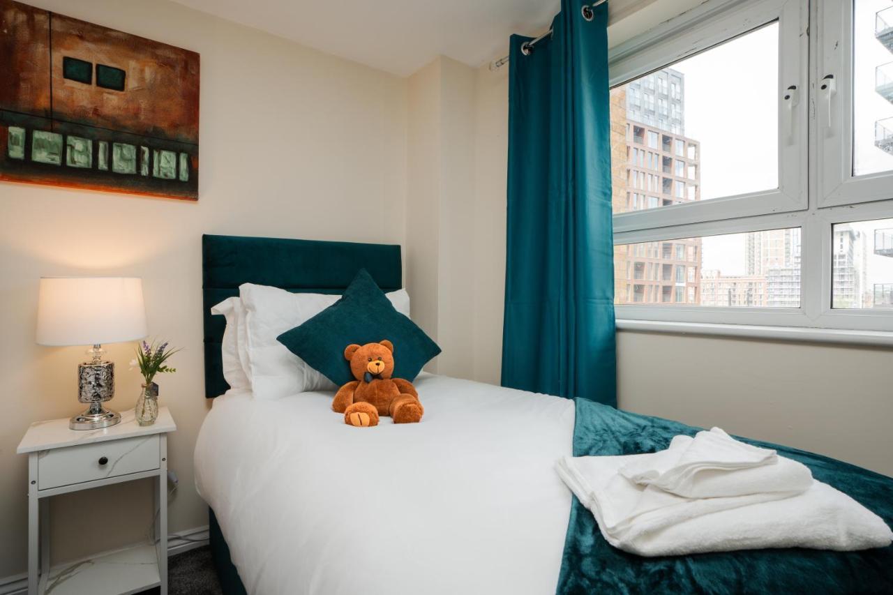 Stylish 2 Bed Flat * Manchester