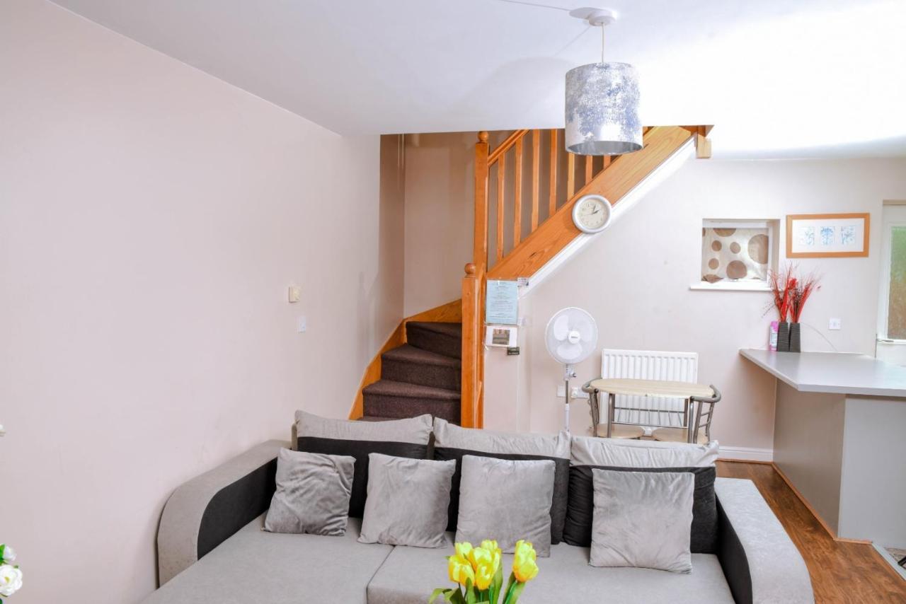 87 Rawsthorne Avenue Holiday home *
