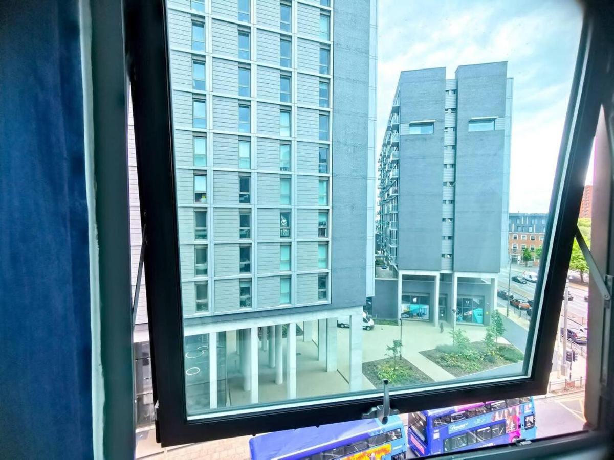 2-bed Near Centre Apartment Manchester