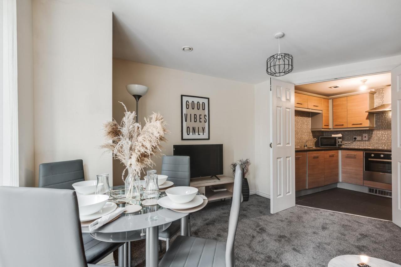 Stylish 2 Bed Flat Apartment