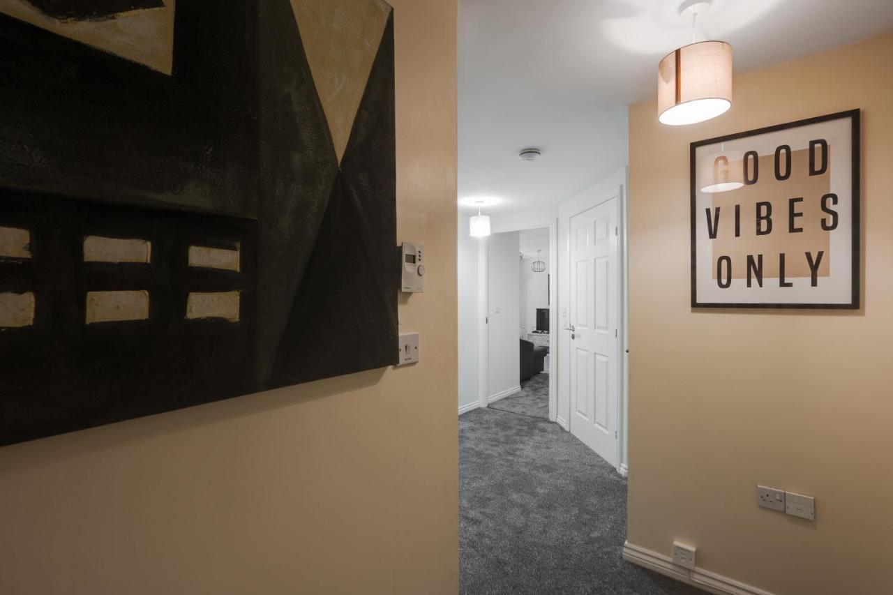 Stylish 2 Bed Flat *