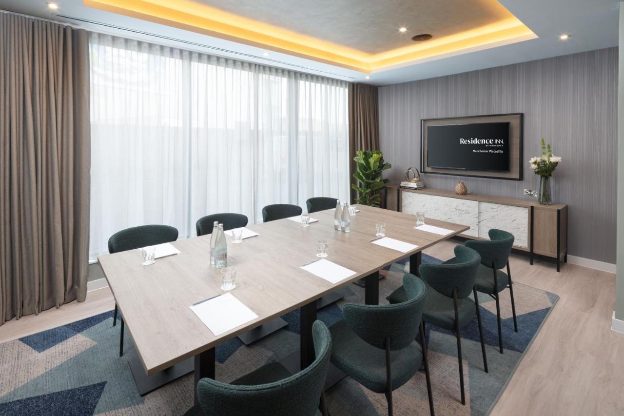 Hotel By Marriott Piccadilly 4*
