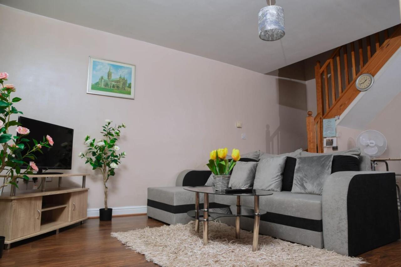87 Rawsthorne Avenue Holiday home *