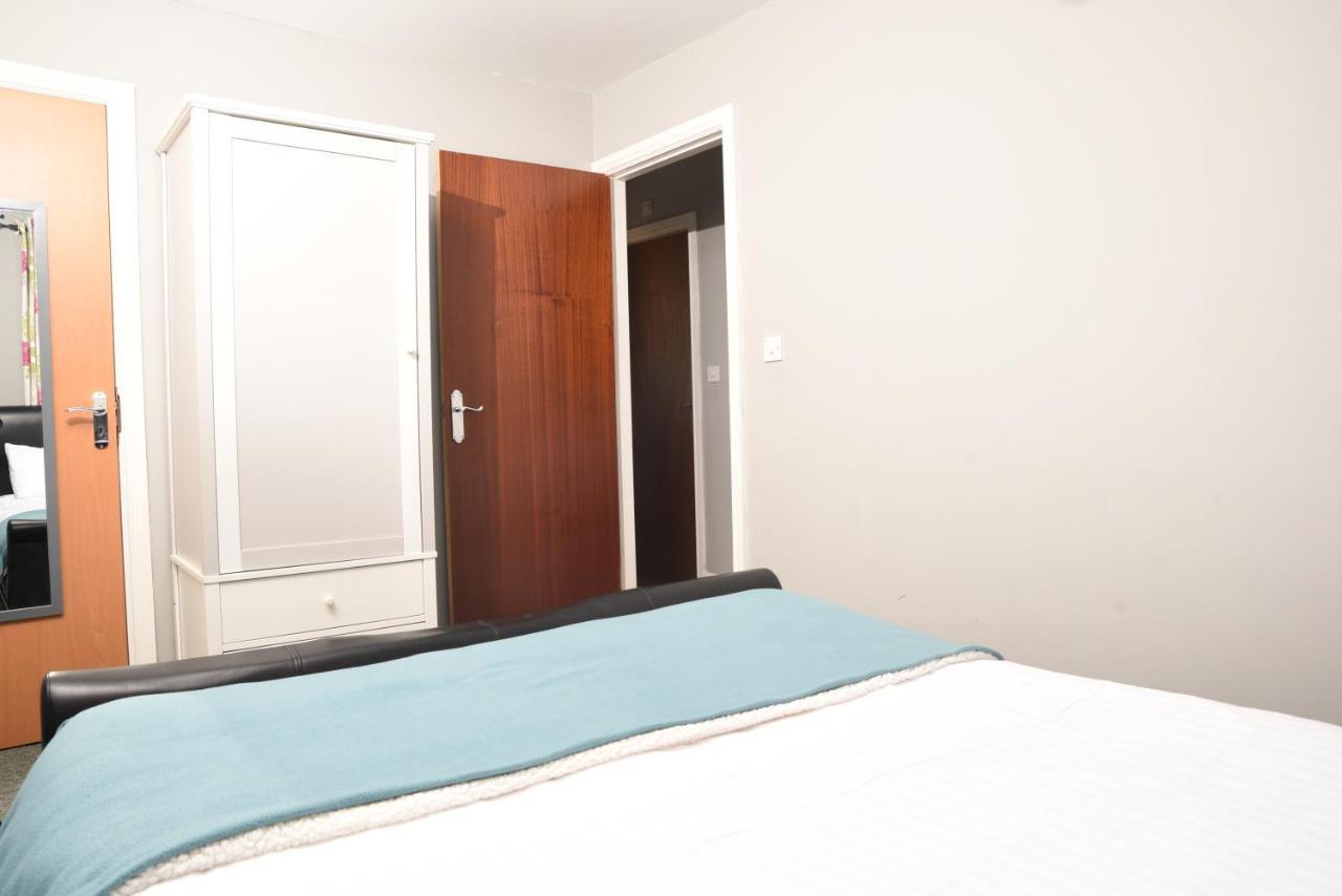 Holiday home 87 Rawsthorne Avenue Manchester
