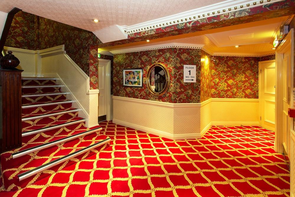 Hotel Britannia & 3*