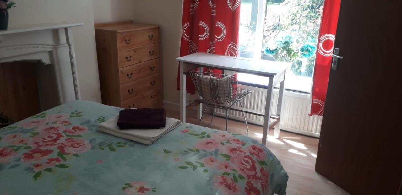 View Old Trafford Holiday home Manchester