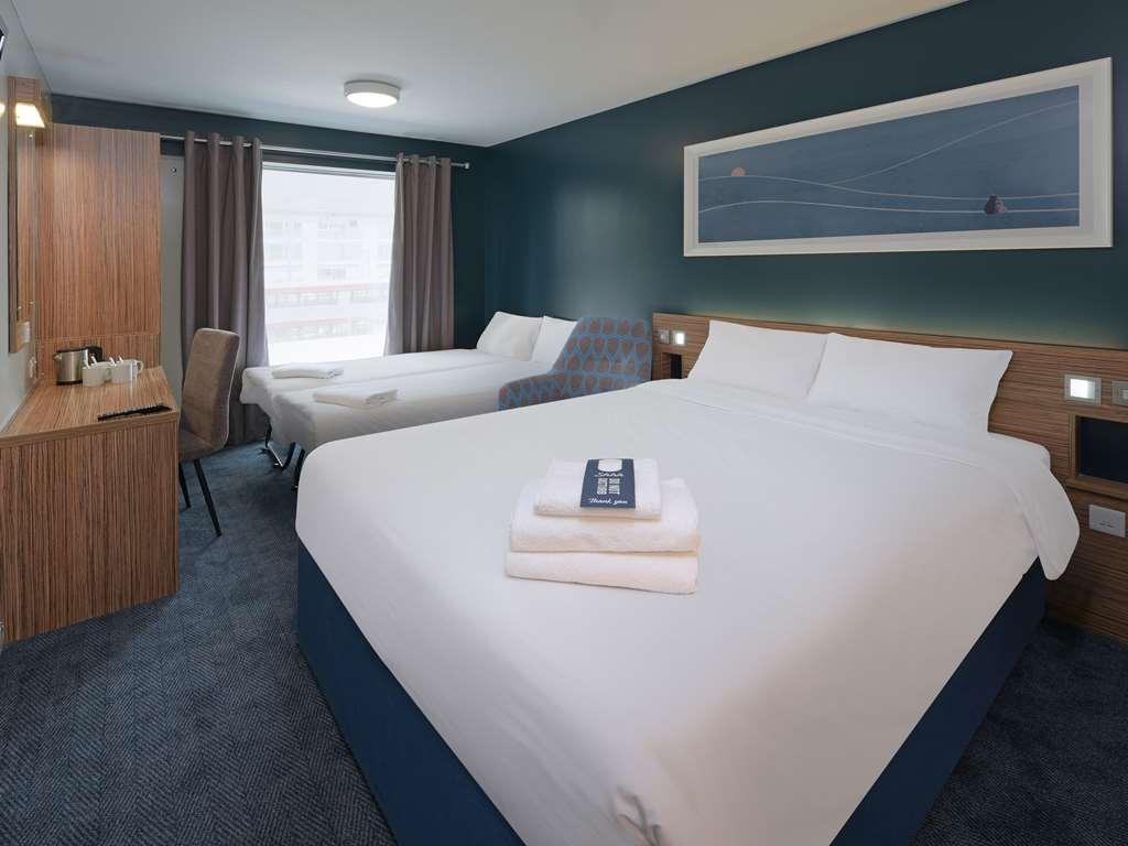 Travelodge Salford Quays Hotel Manchester