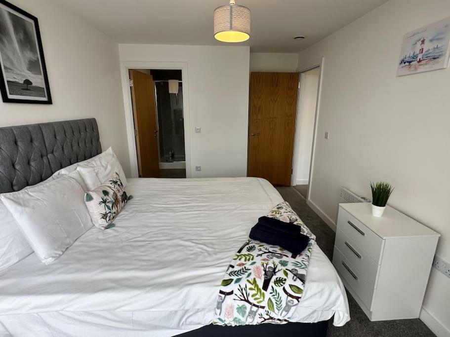 Lovely 2 Bed Mcr + Balcony Apartment Manchester