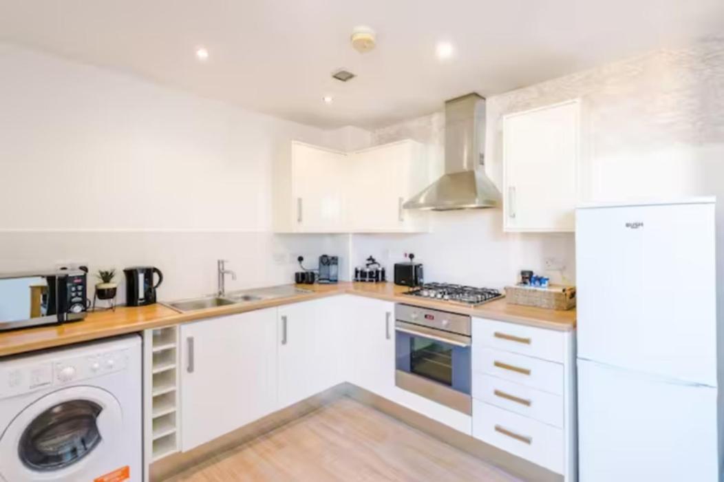 3 Bedroom Mcr Dens Holiday home