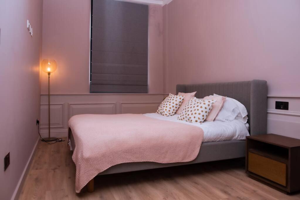 Luxurious Stunning 2bedroom Apartment *