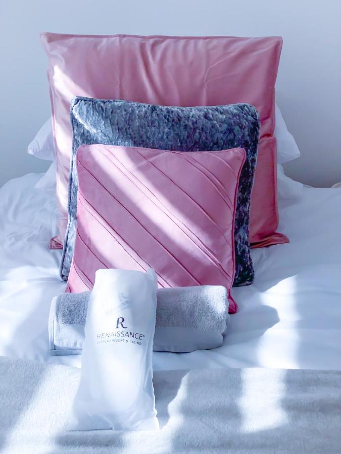 Bed & Breakfast Royal At Coop Live Etihad, Sports