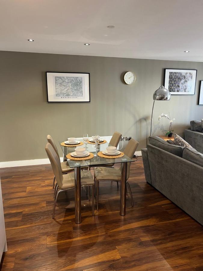 Apartment Stunning Centre Apartment! Ideal For Small Groups
