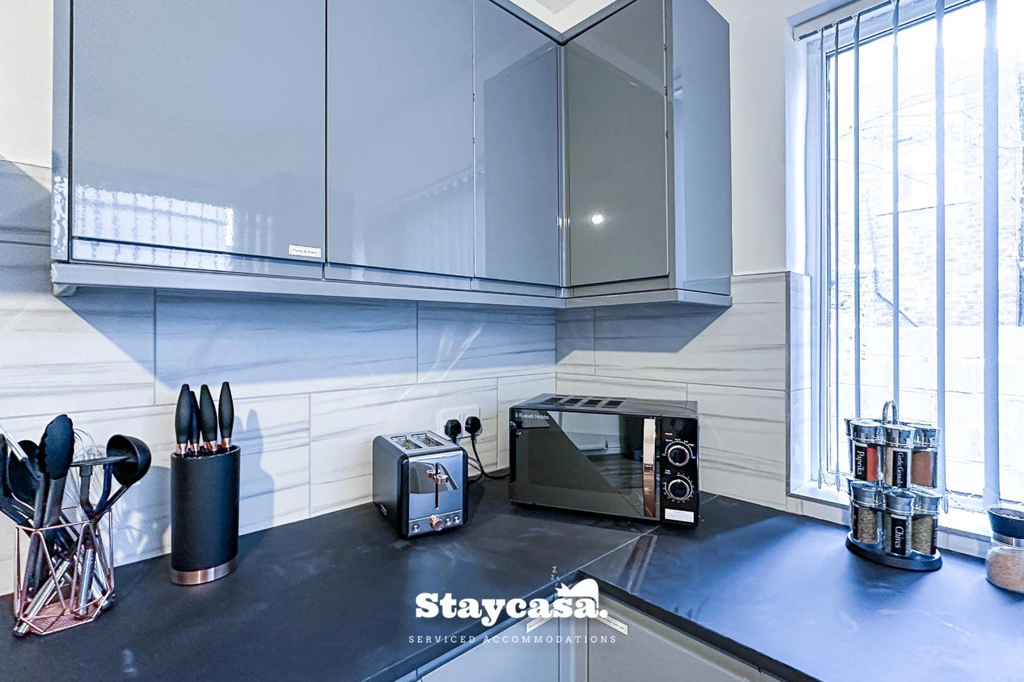 Ashfield Co-Living - Private Room Self-Cater Holiday home