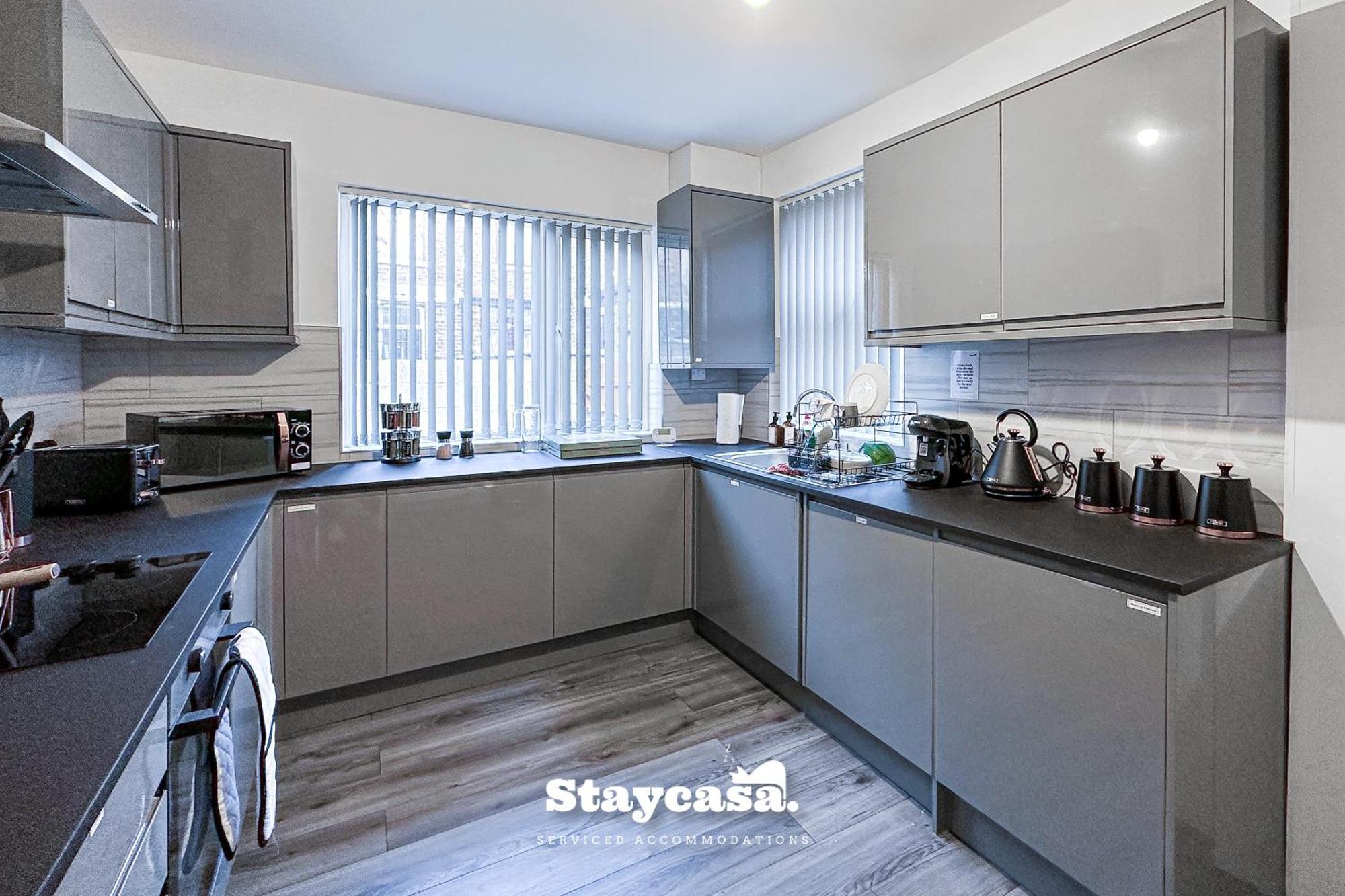 Ashfield Co-Living - Private Room Self-Cater Holiday home *