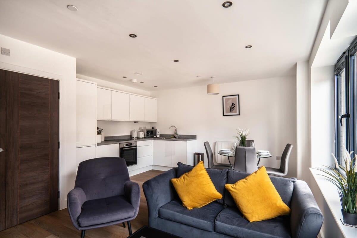 Apartment Stayzeni, Alexandra Rise Roomy 1 Bed *