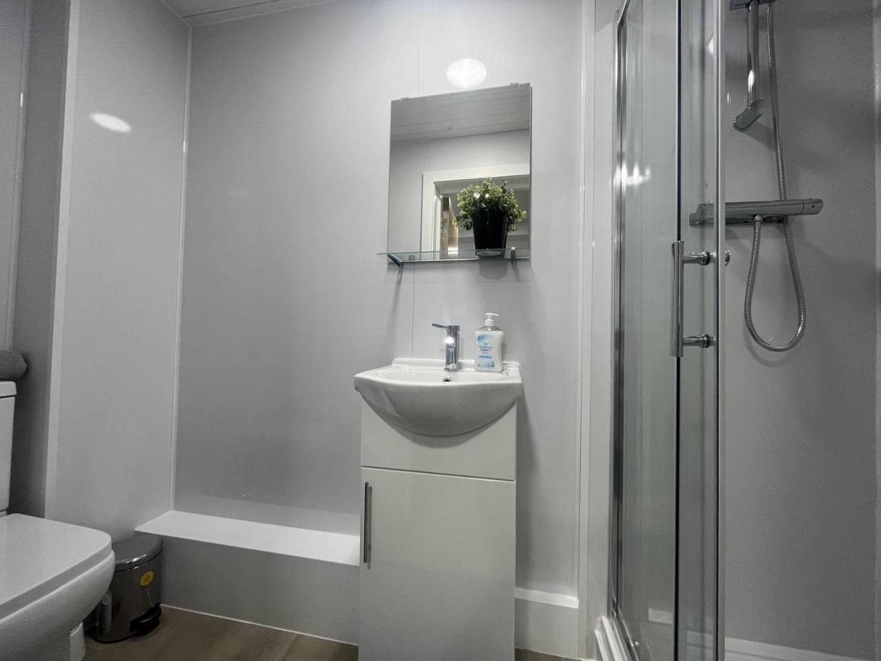 Apartment Artistic Studio In Stretford Manchester