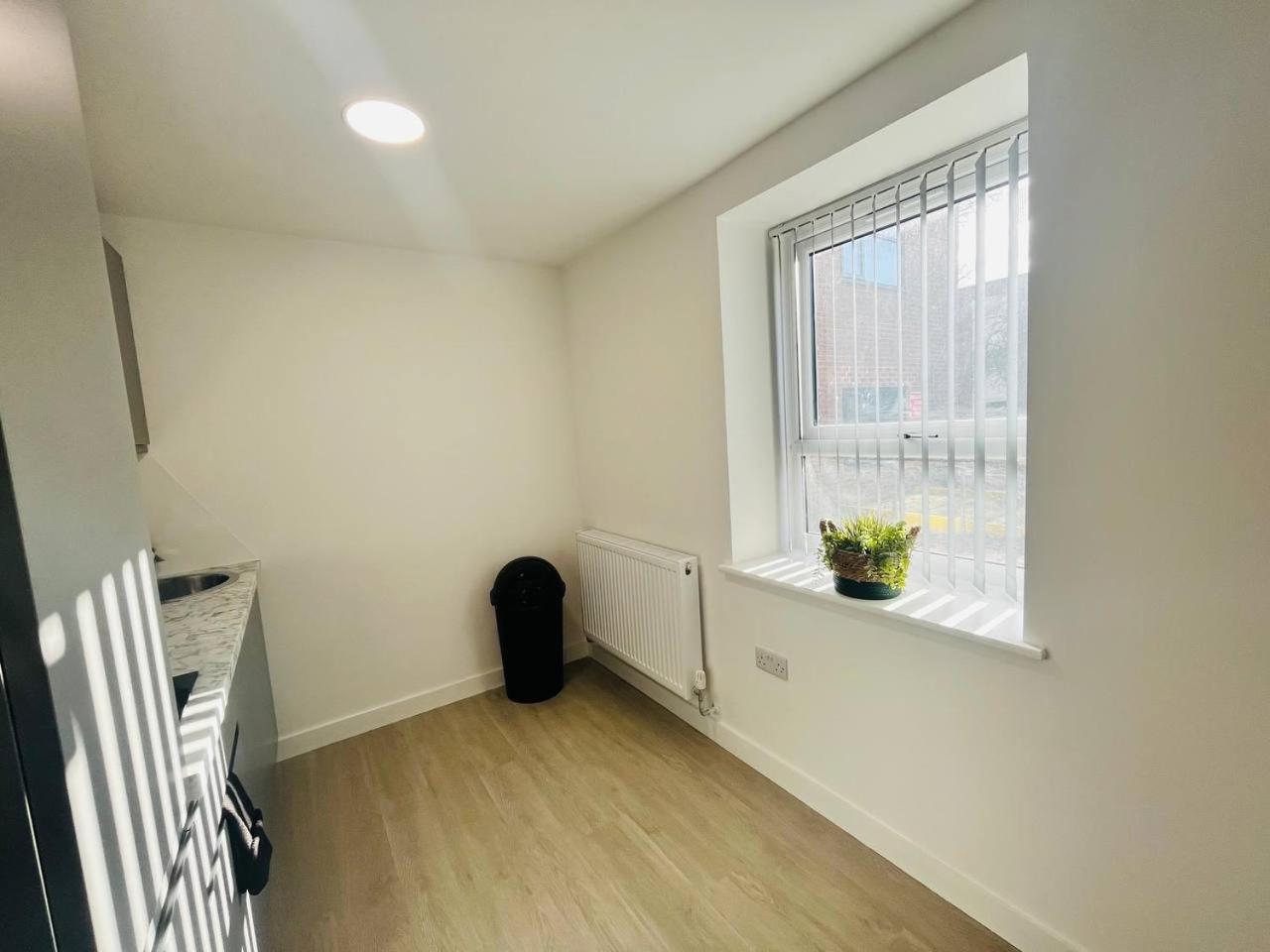 Apartment Stretford Sanctuary: Stylish Studio