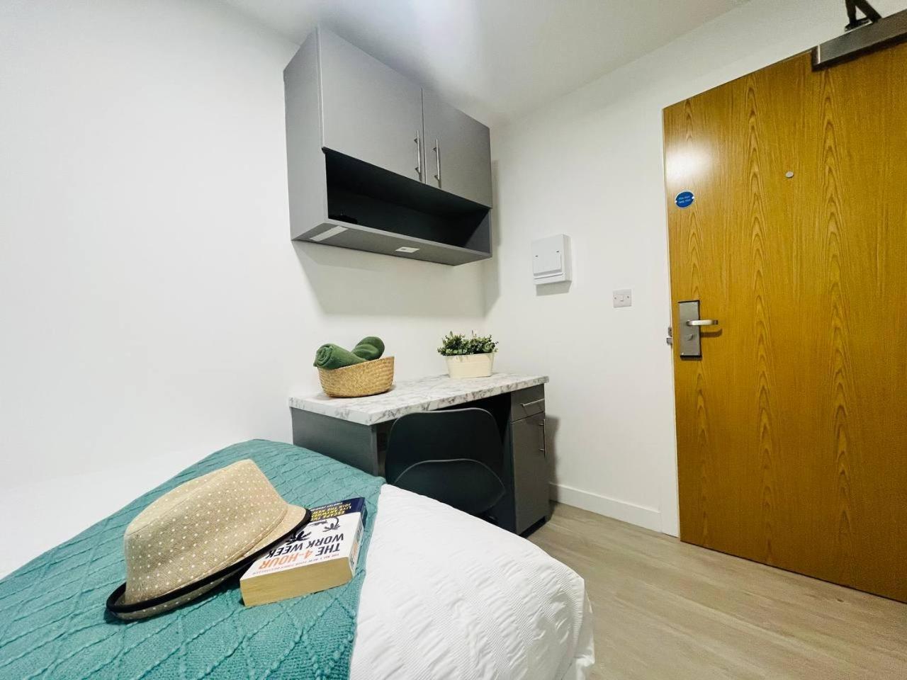 Stretford Sanctuary: Stylish Studio Manchester