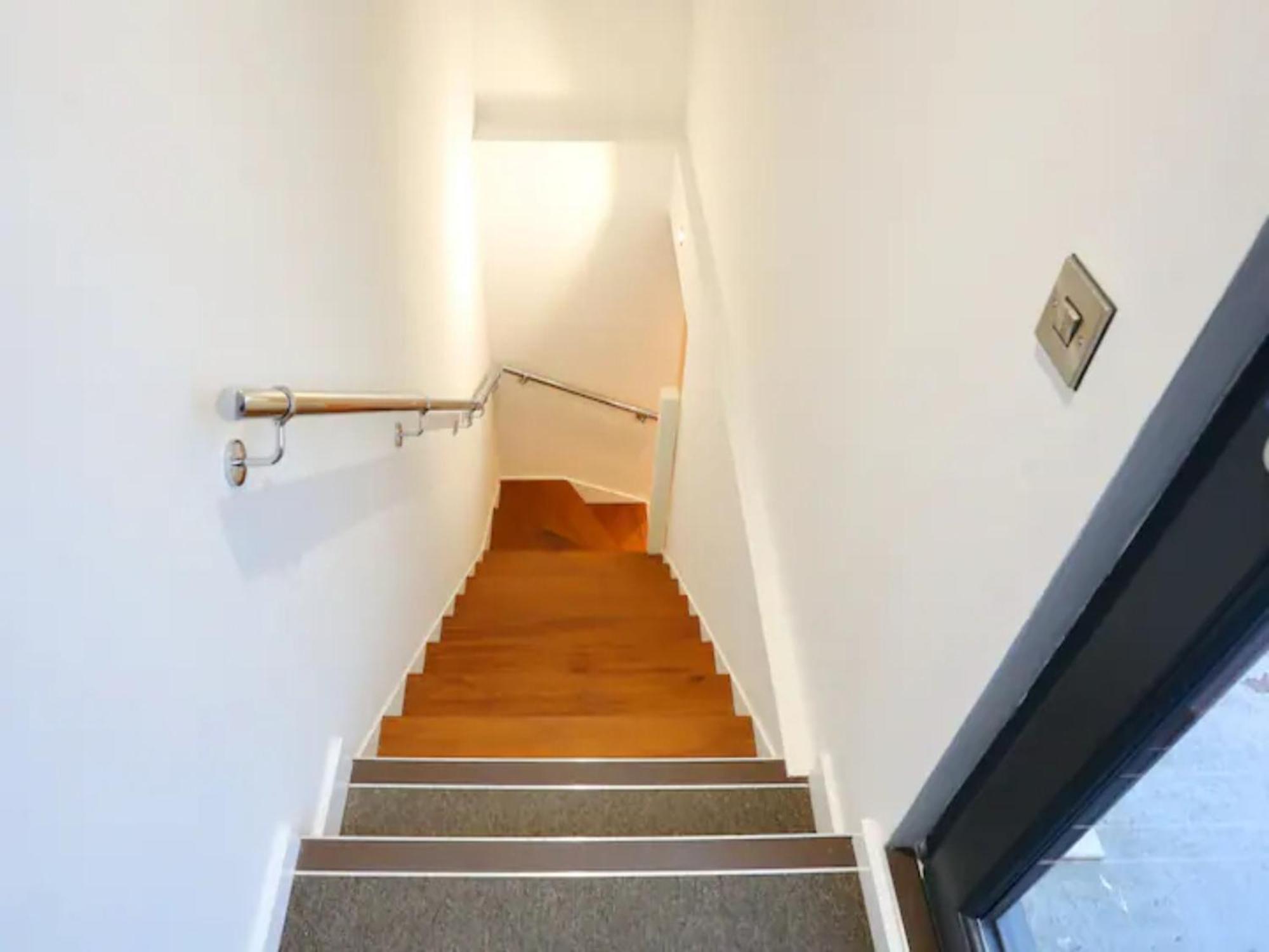 Pass The Keys Superking Bed Penthouse Perfect For Couples * Manchester