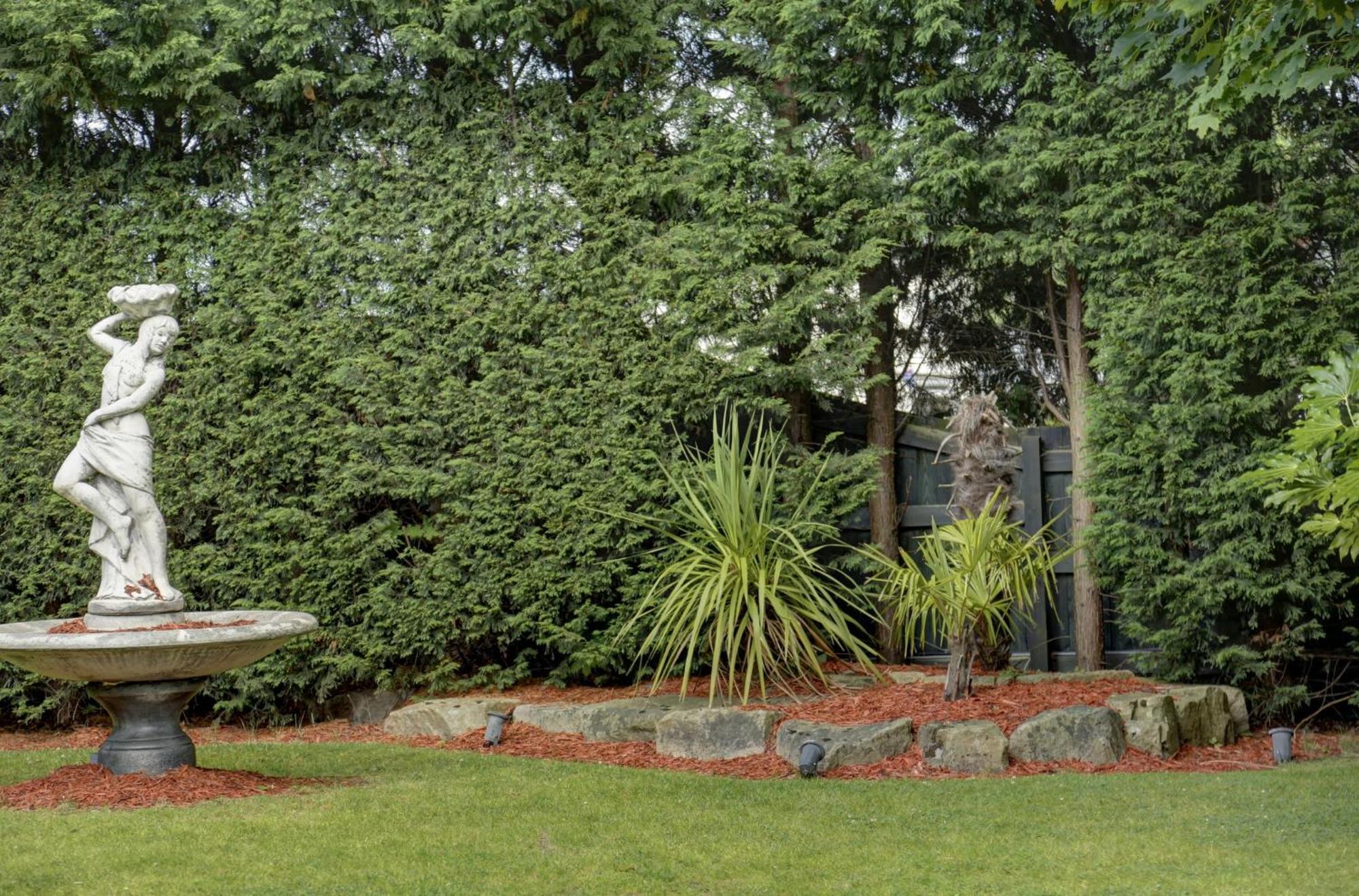 - - Oldham By Ihg Hotel 3*