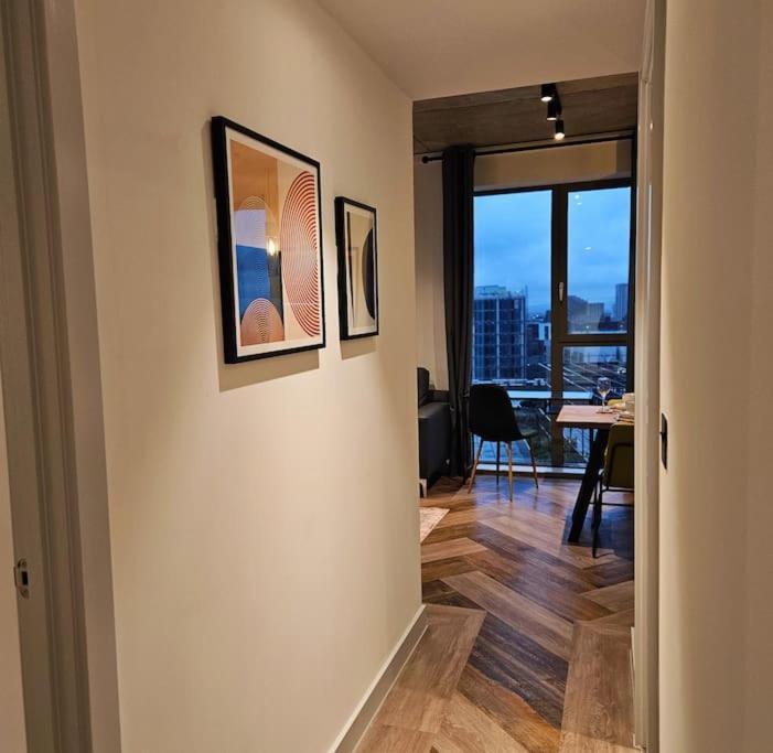 Luxury Ancoats 2br, 2 Showers - Stunning Views - Ideal For Leisure And Long Enquiries