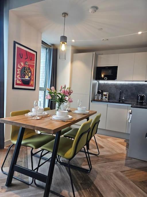 Luxury Ancoats 2br, 2 Showers - Stunning Views - Ideal For Leisure And Long Enquiries Apartment