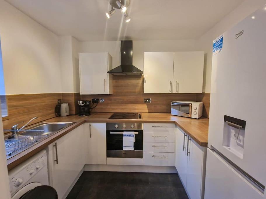 Apartment Free Parking: Perfect City Centre Flat