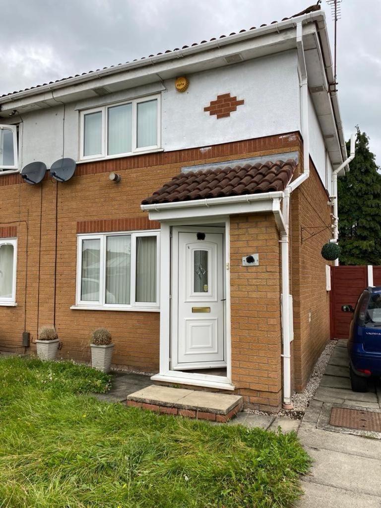 New Build House Near Trafford Centre With Drive Manchester