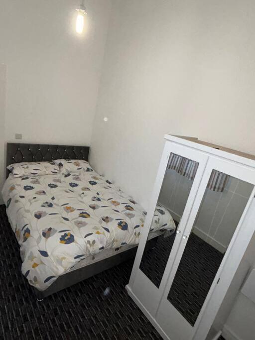 Modern 1 Bed In Salford * Manchester