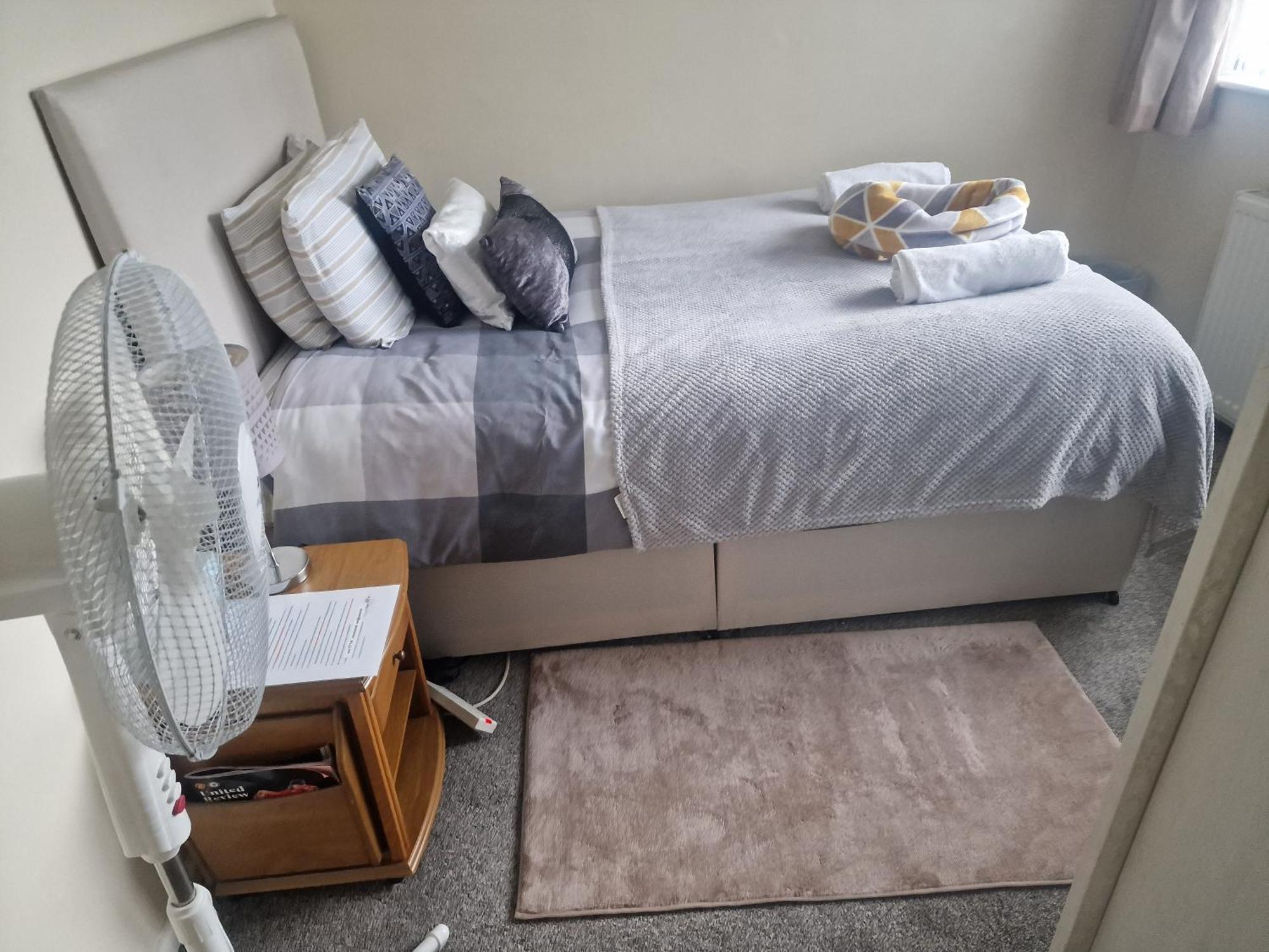 The Pride Of Manchester, Trafford Homestay Manchester