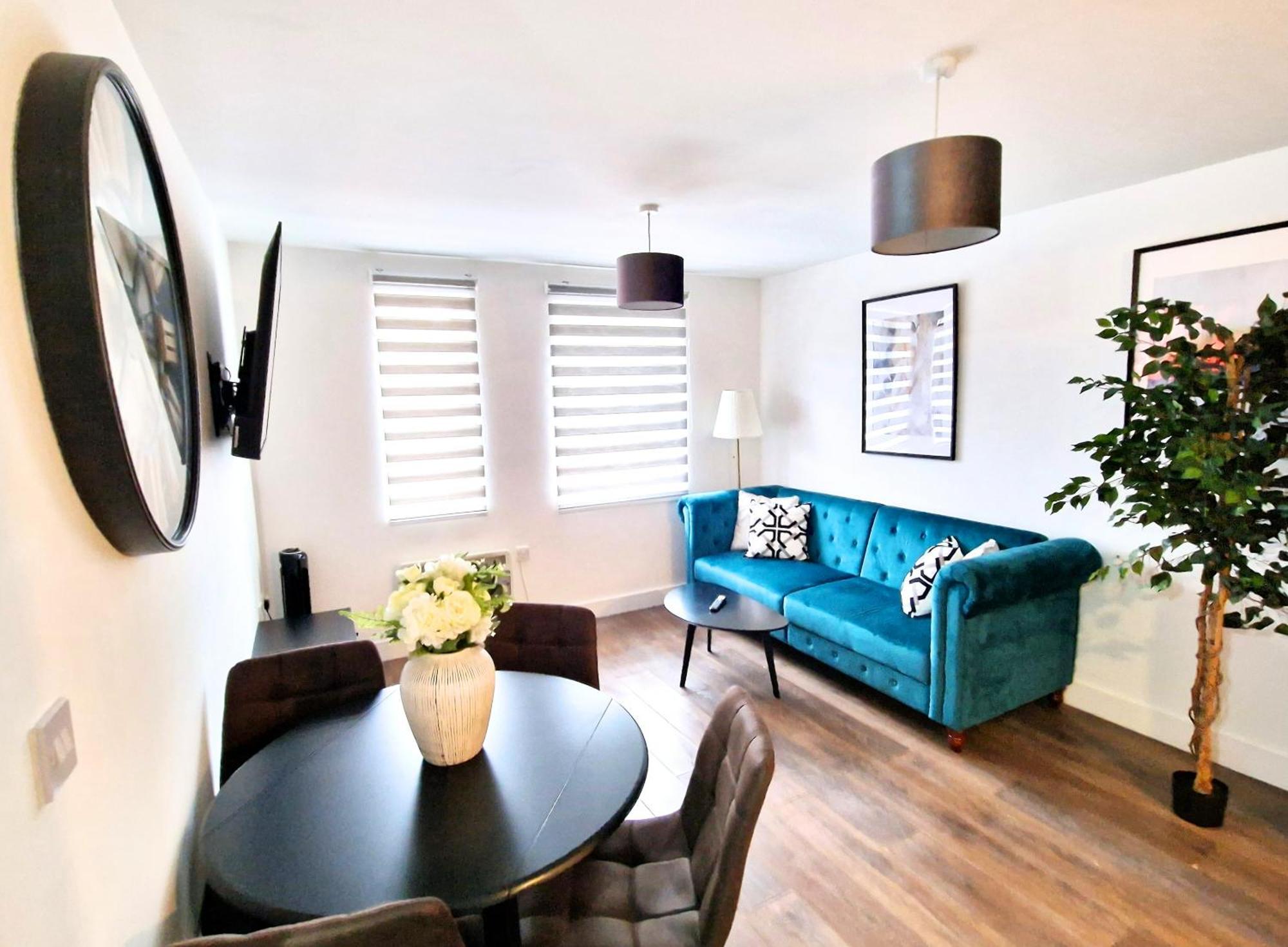 By Bevolve - Centre Apartment