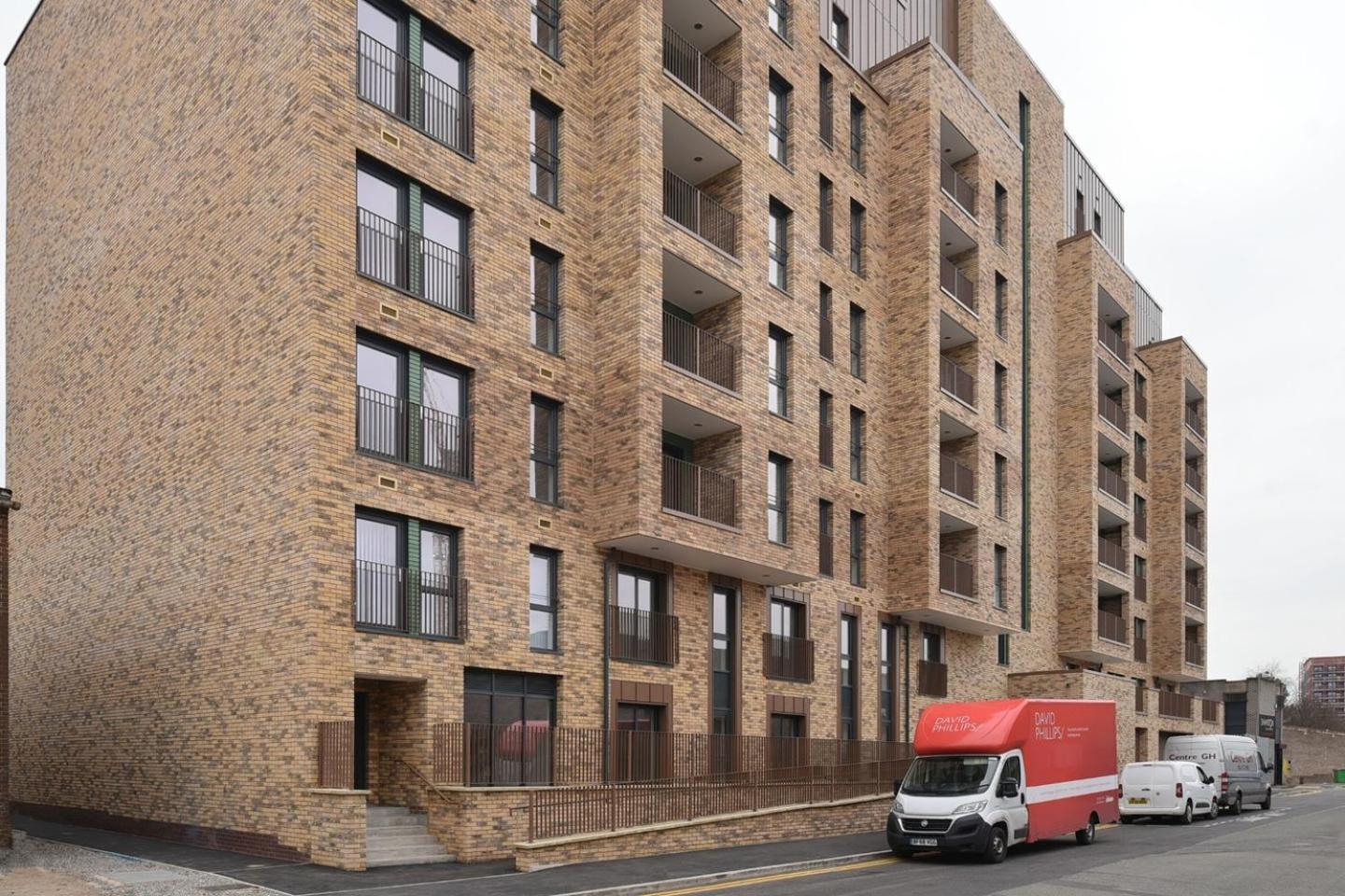 Balcony, Waterfront, En-suite, Roof Terrace, Yogo Exercise Studio, City Views Salford