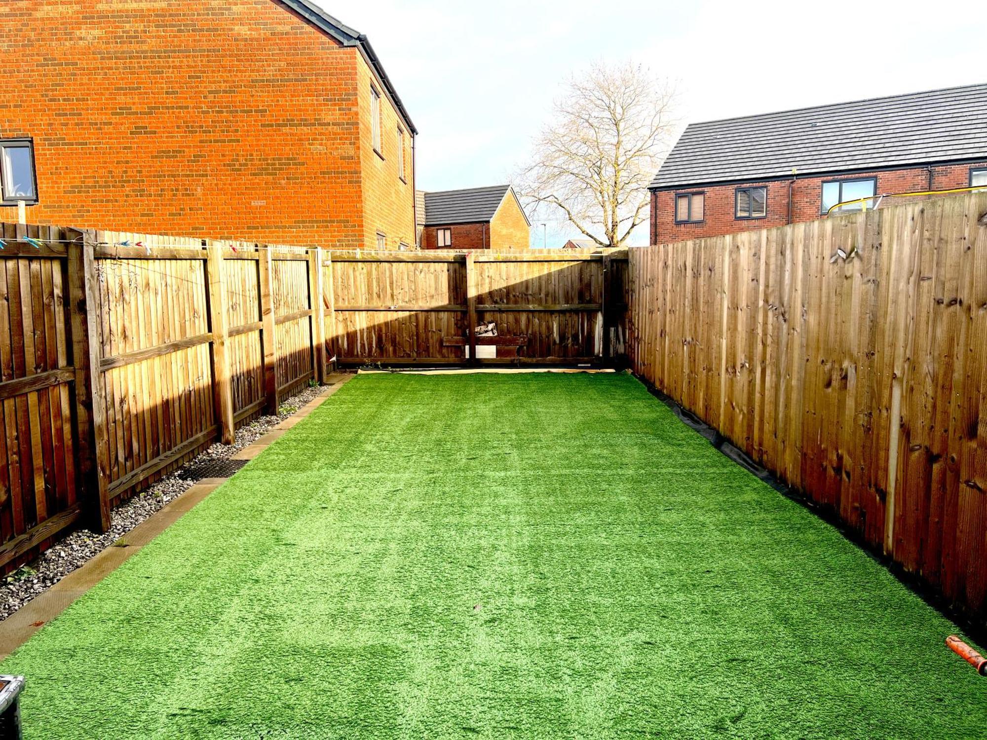 Ludlow Close Villa *