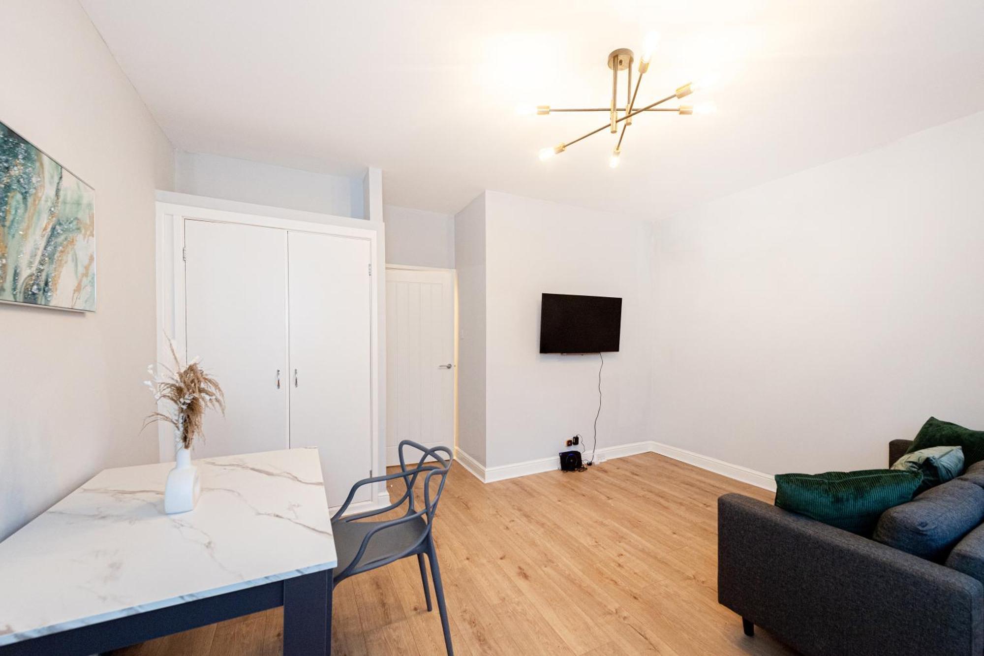 Benoit Apartment *