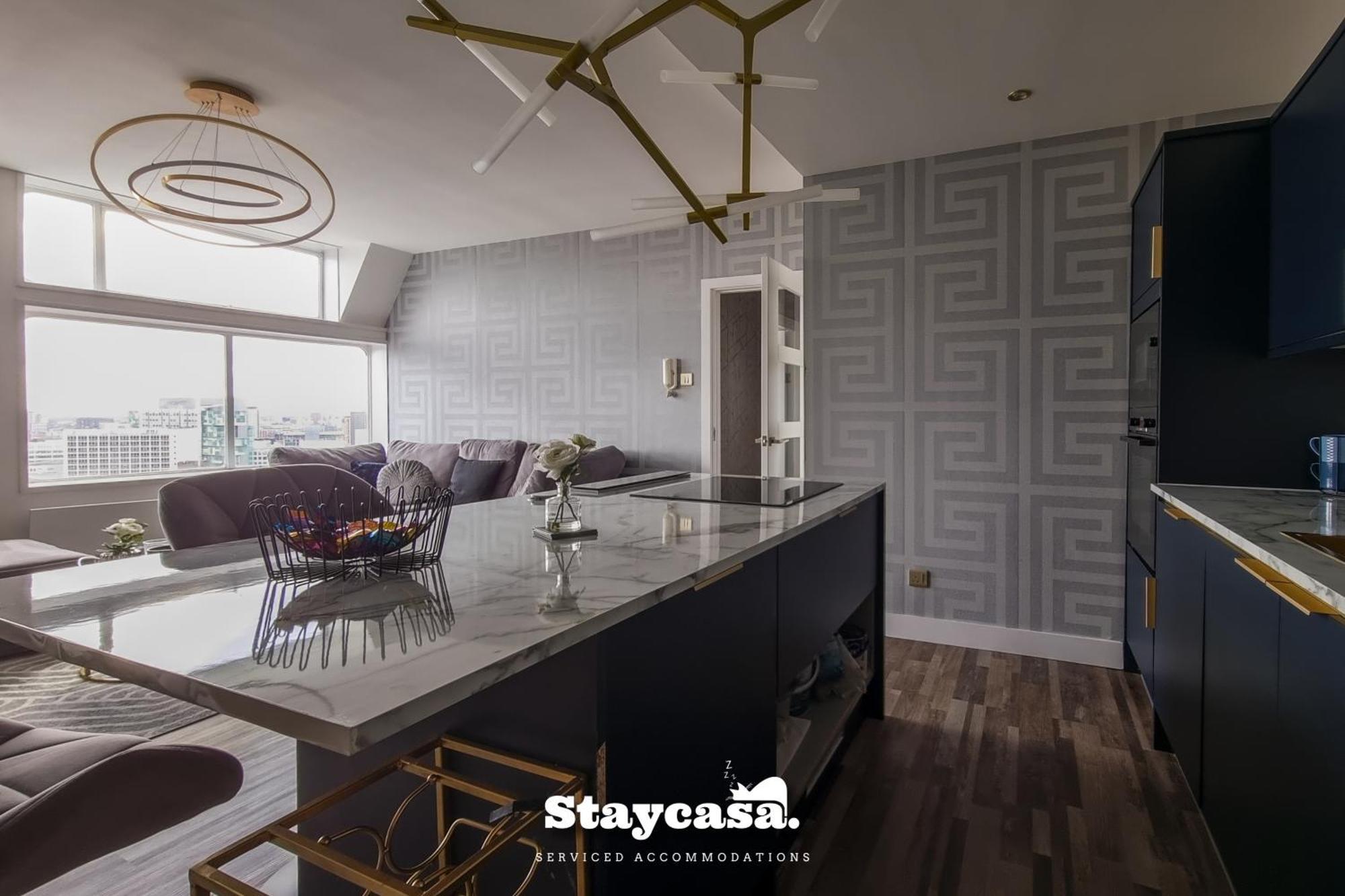 Luxury Penthouse Skyline 23rd Floor Apartment Manchester