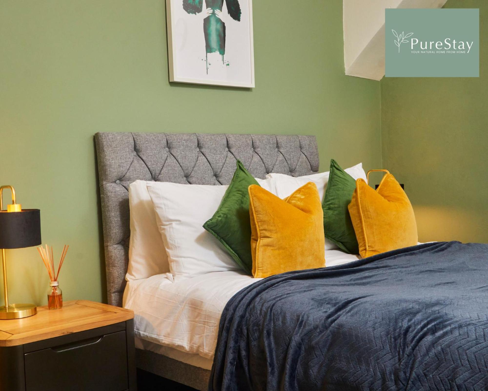Big Contractor House With 6 Beds & Free Parking By Purestay - 7 Night Min! * Manchester