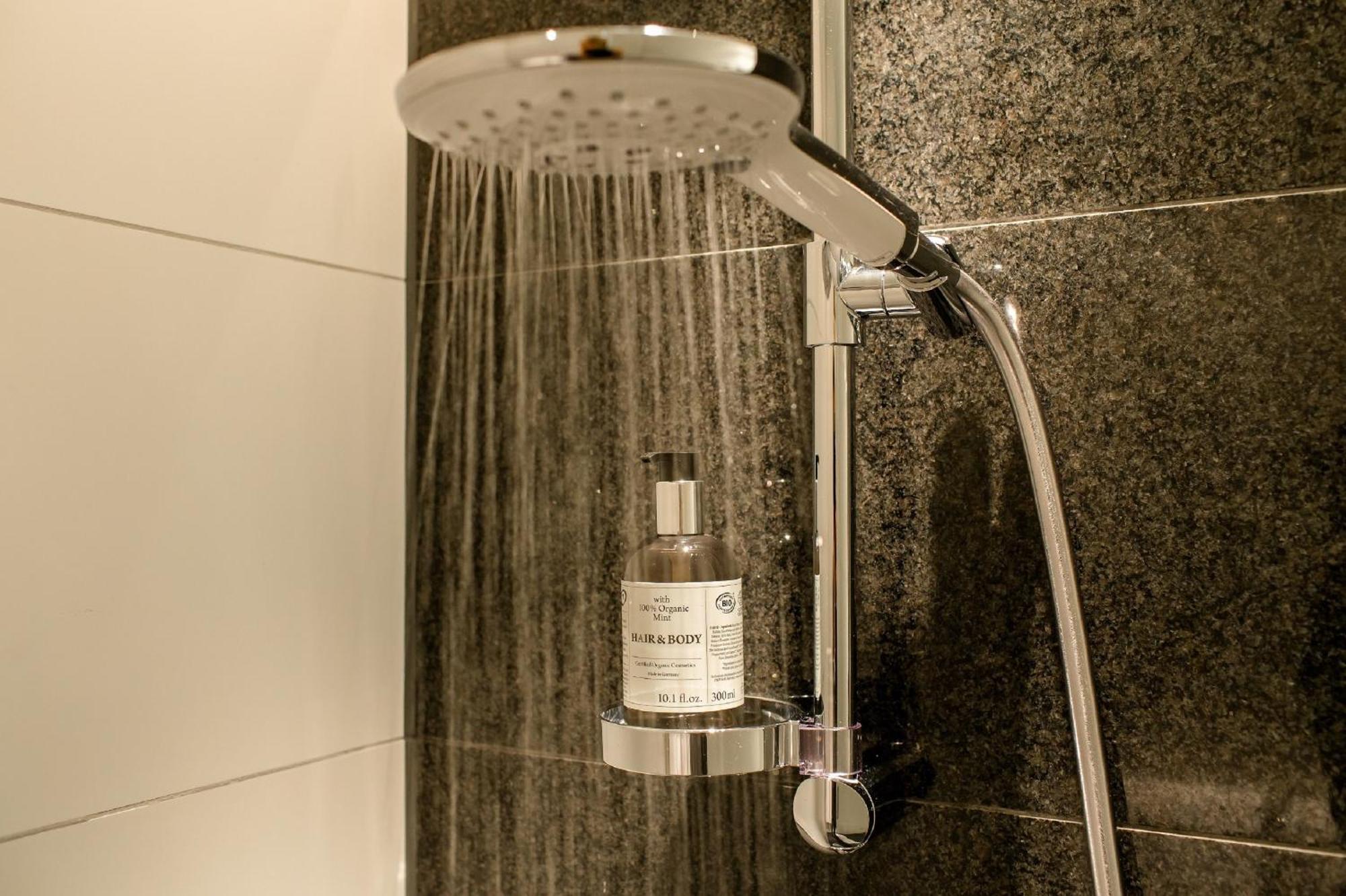 One Manchester-st. Peter's Square Hotel 3*
