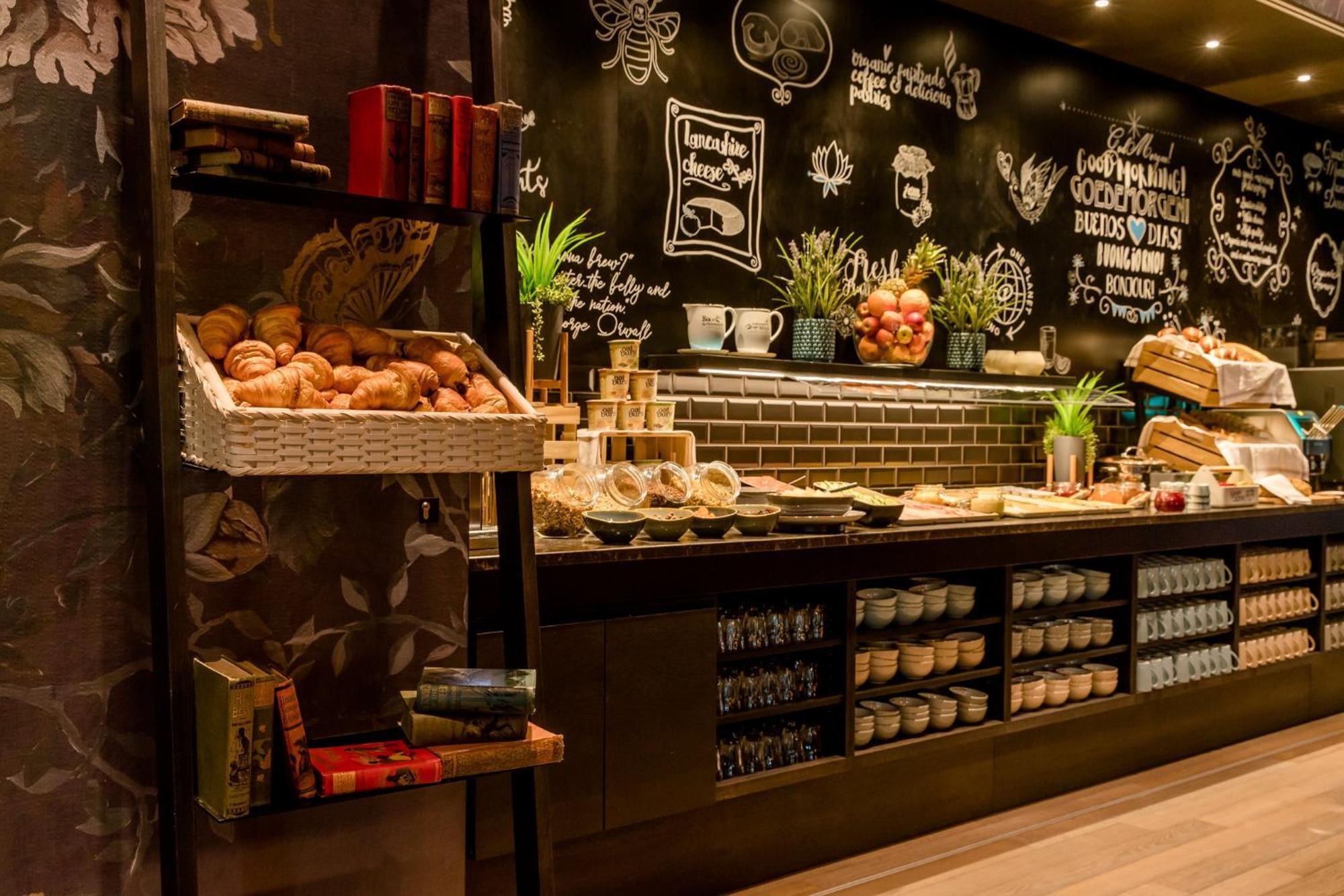 Hotel One Manchester-st. Peter's Square 3*