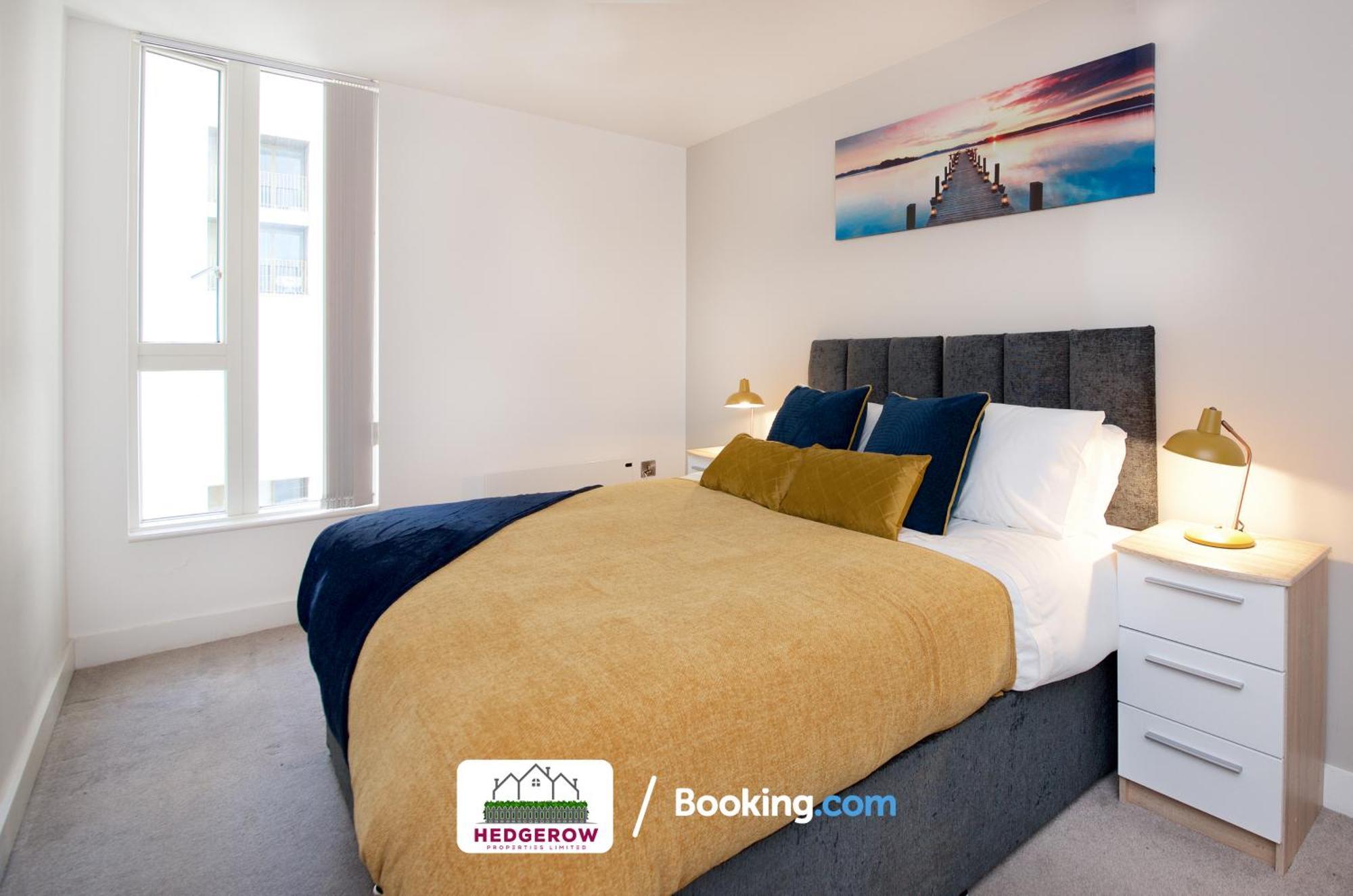Premium Offers On 3-Night & Weekly Deal On 3-Bedroom Urban Loft By Hedgerow * Manchester