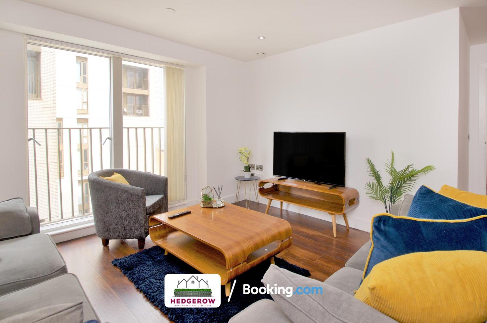 Premium Offers On 3-Night & Weekly Deal On 3-Bedroom Urban Loft By Hedgerow Manchester