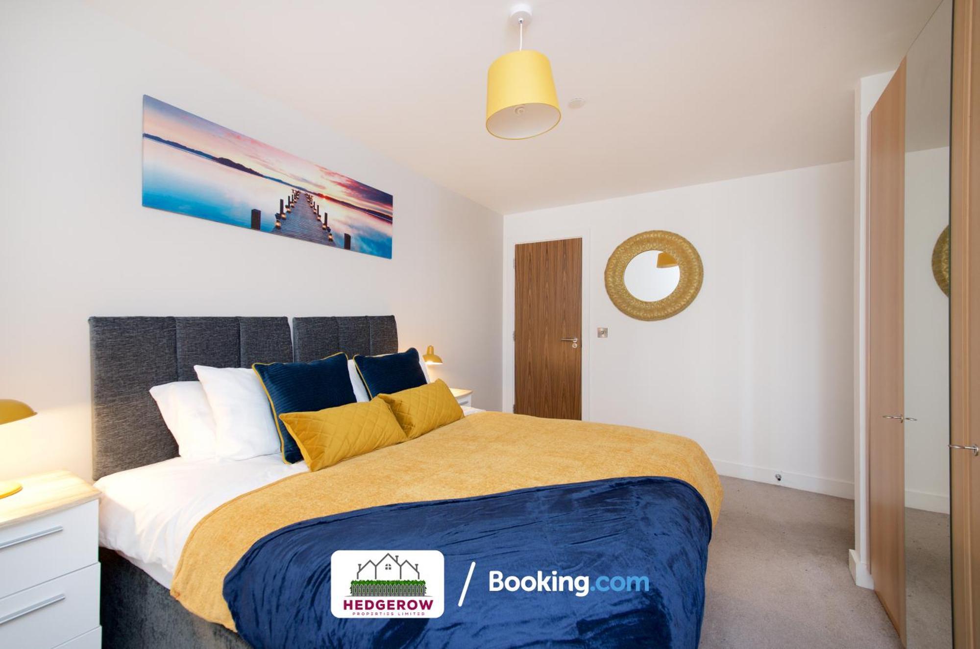 Premium Offers On 3-Night & Weekly Deal On 3-Bedroom Urban Loft By Hedgerow Apartment