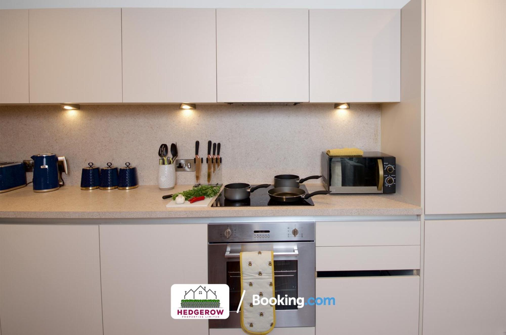 Apartment Premium Offers On 3-Night & Weekly Deal On 3-Bedroom Urban Loft By Hedgerow Manchester