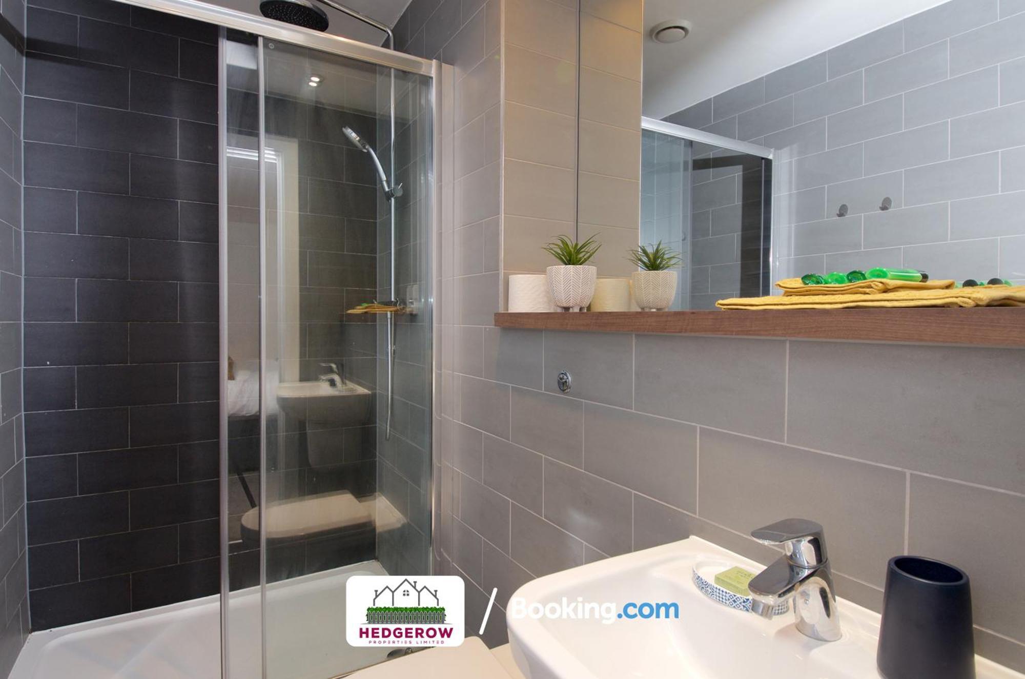 Apartment Premium Offers On 3-Night & Weekly Deal On 3-Bedroom Urban Loft By Hedgerow *
