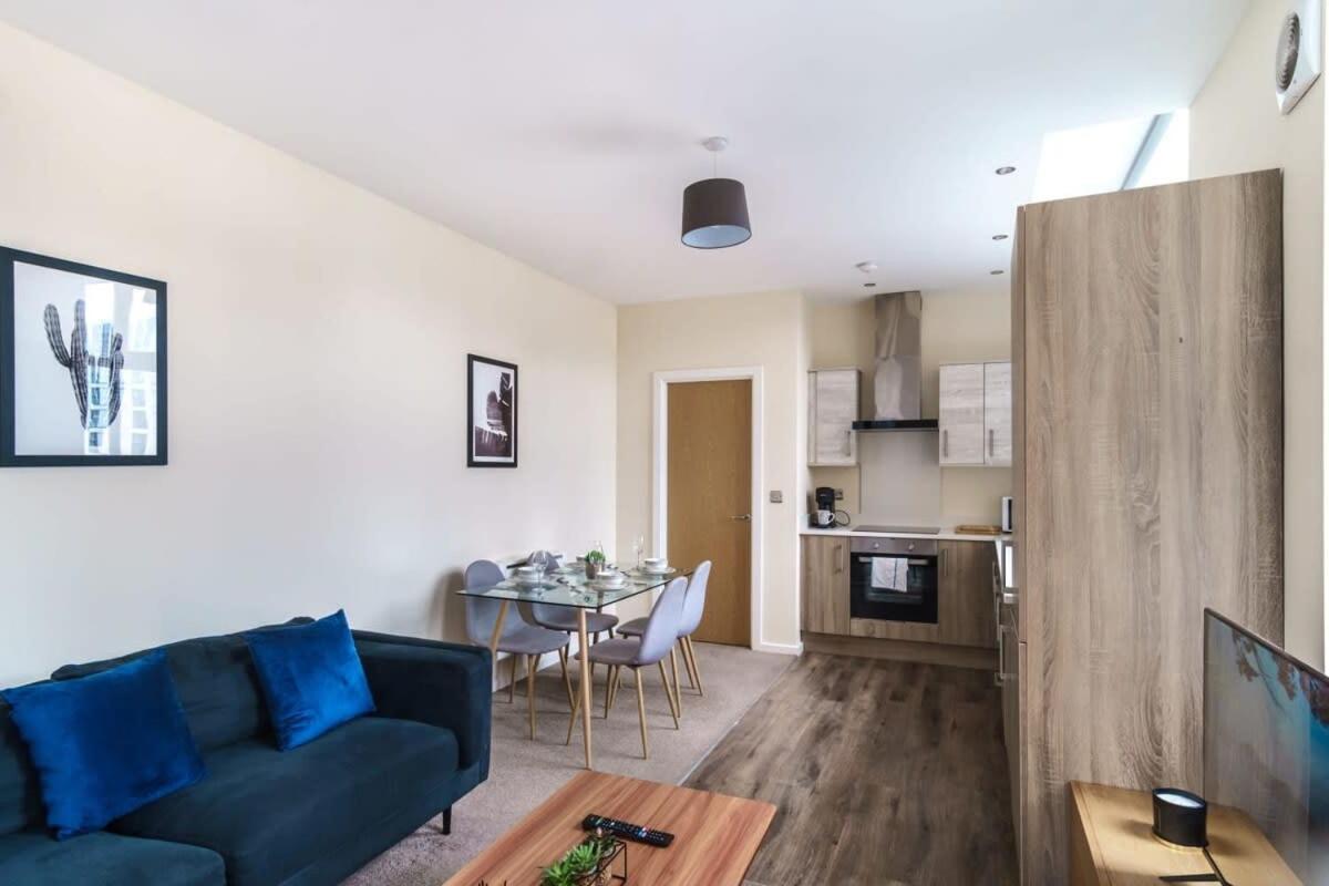Bright 2 Bedroom In Manchester