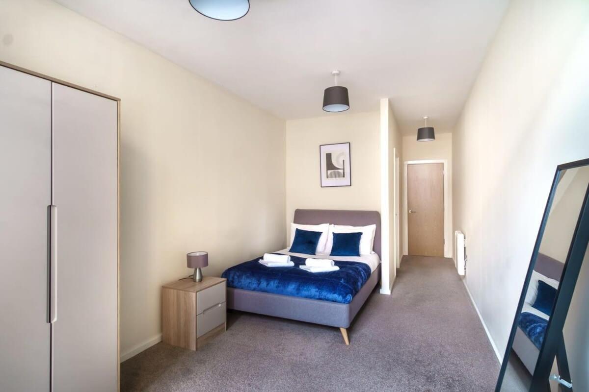 Apartment Bright 2 Bedroom In *
